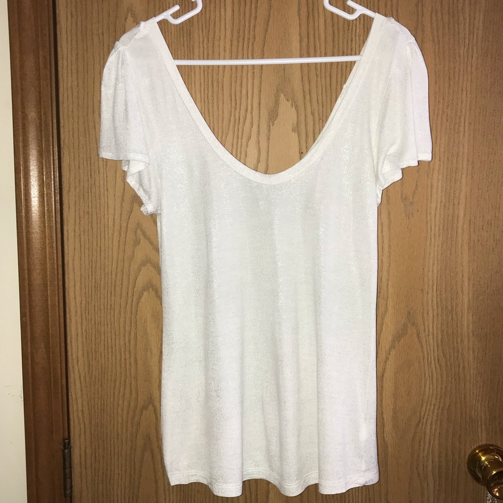 Flowy Tee - Sz Small